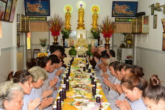Repentant Ceremony at Minh Chat ashram in Can Tho