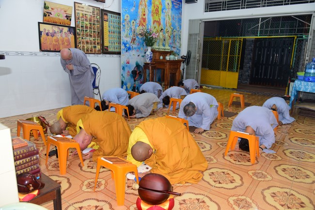 Repentant Ceremony at Minh Chat ashram in Can Tho