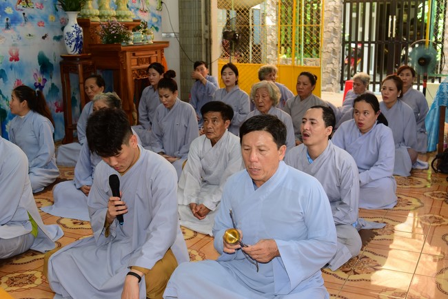 Repentant Ceremony at Minh Chat ashram in Can Tho