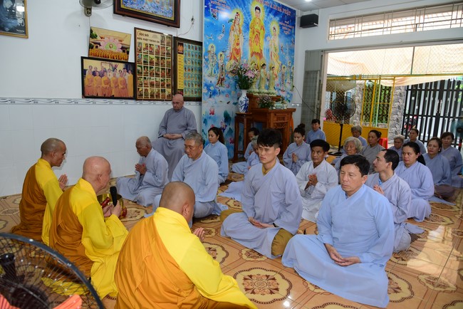 Repentant Ceremony at Minh Chat ashram in Can Tho