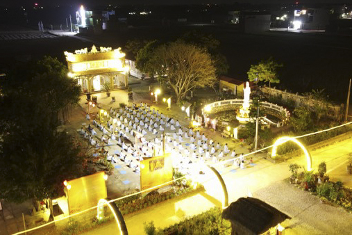 Prostrating five hundred names Bodhisattva Avalokitesvara at Dong Cao Pagoda