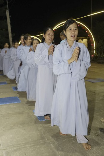 Prostrating five hundred names Bodhisattva Avalokitesvara at Dong Cao Pagoda
