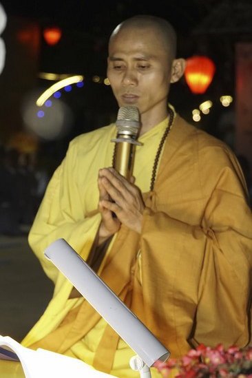 Prostrating five hundred names Bodhisattva Avalokitesvara at Dong Cao Pagoda
