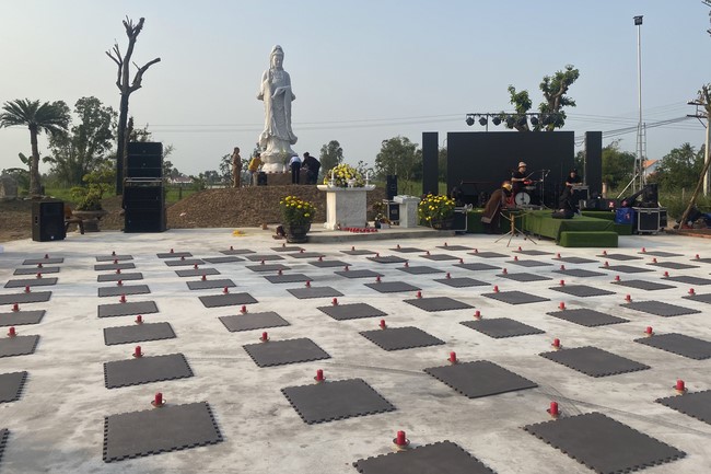 Ceremony of Settling Bodhisattva Avalokitesvara at An Son Pagoda, Quang Ngai.
