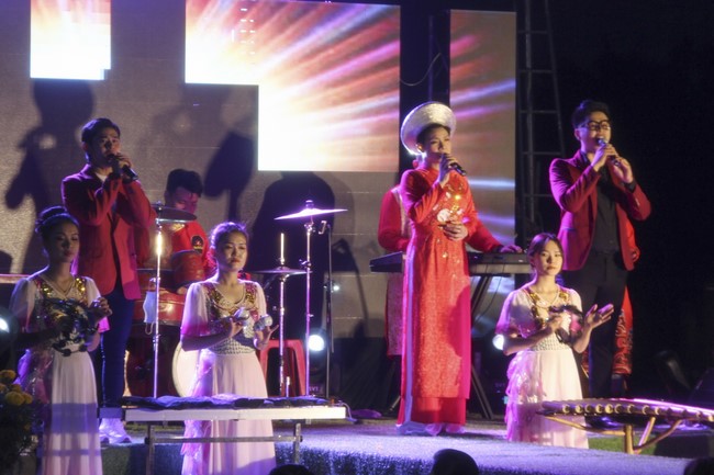Ceremony of Settling Bodhisattva Avalokitesvara at An Son Pagoda, Quang Ngai.
