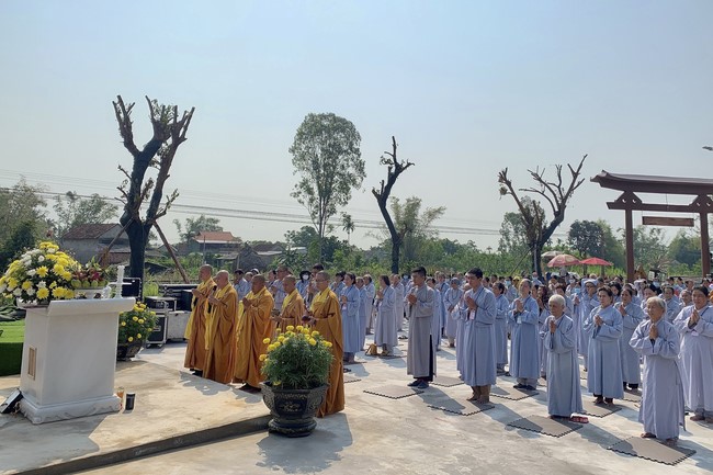 Ceremony of Settling Bodhisattva Avalokitesvara at An Son Pagoda, Quang Ngai.