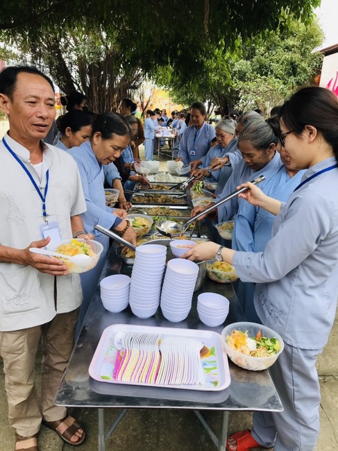 One - Day Retreat and Taking Refuge in the Triratna at Dong Cao pagoda