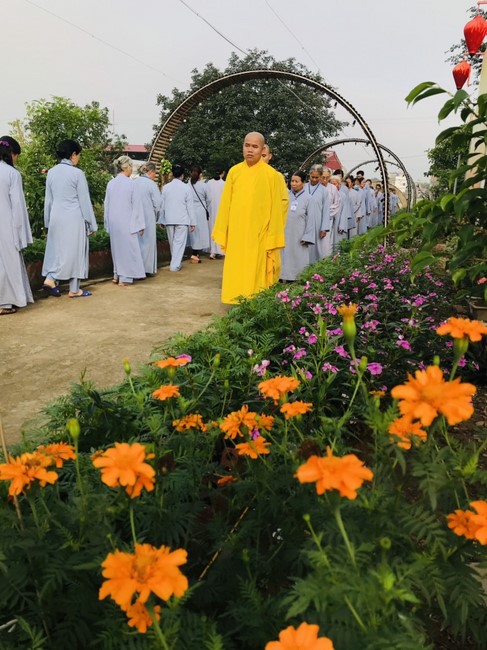 One - Day Retreat and Taking Refuge in the Triratna at Dong Cao pagoda