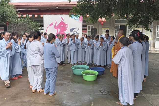 One - Day Retreat and Taking Refuge in the Triratna at Dong Cao pagoda
