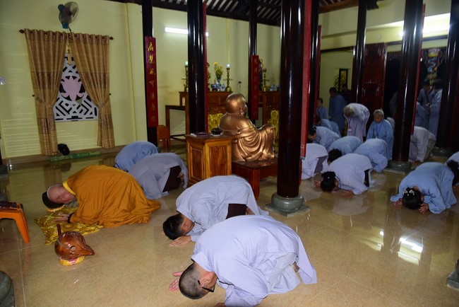 Tặng quà ở Lai Thành, Thừa Thiên Huế