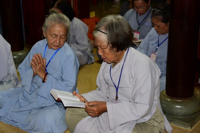 Tặng quà ở Lai Thành, Thừa Thiên Huế