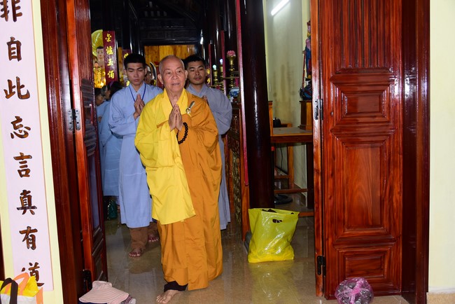 Tặng quà ở Lai Thành, Thừa Thiên Huế