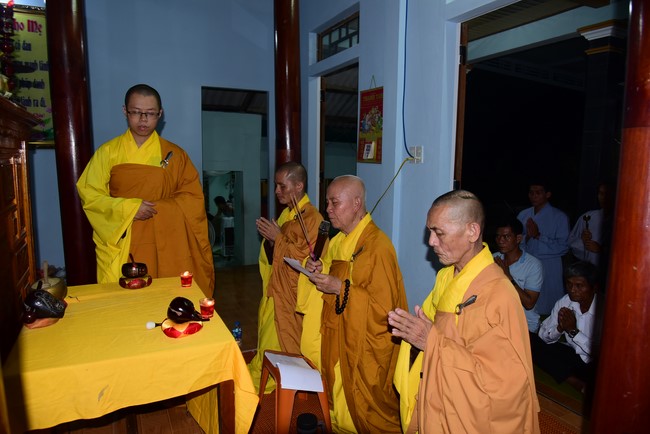 Tặng quà ở Lai Thành, Thừa Thiên Huế