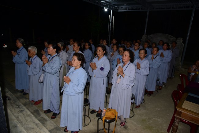 Tặng quà ở Lai Thành, Thừa Thiên Huế