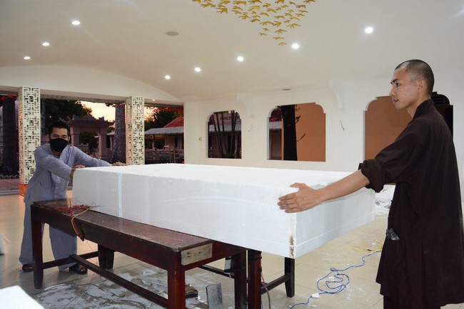 Preparing for the Great Ceremony of Buddha's Birthday 2021 (part 1)