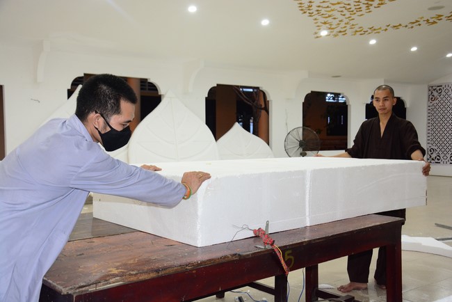 Preparing for the Great Ceremony of Buddha's Birthday 2021 (part 1)