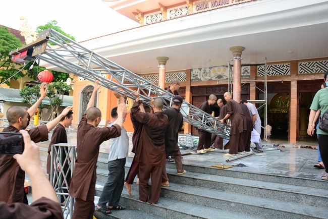 Preparing for the Great Ceremony of Buddha's Birthday 2021 (part 1)