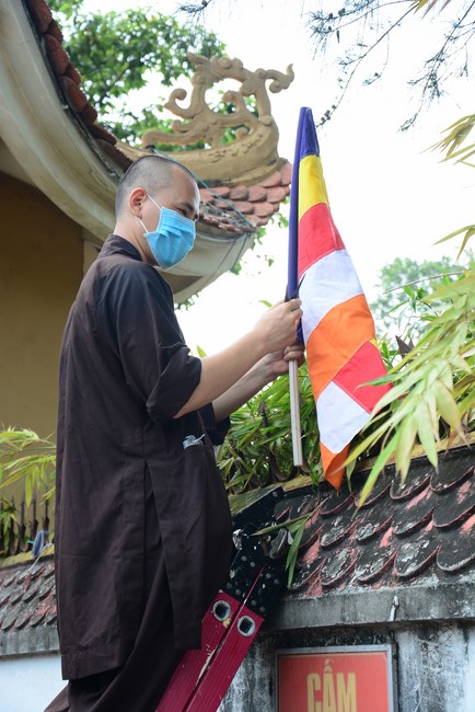 Preparing for the Great Ceremony of Buddha's Birthday 2021 (part 1)