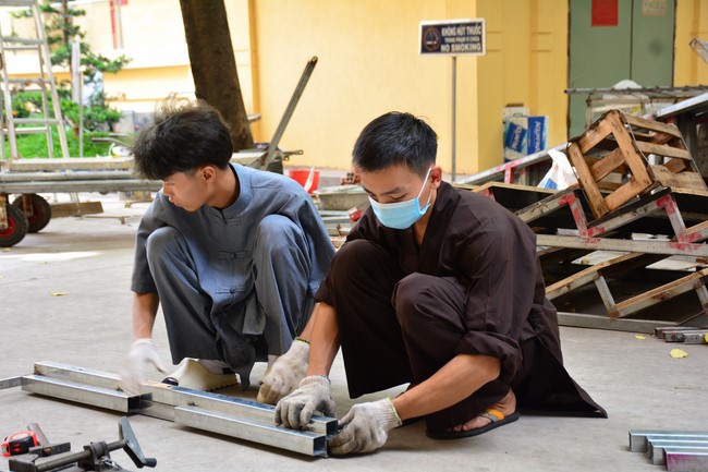 Preparing for the Great Ceremony of Buddha's Birthday 2021 (part 1)