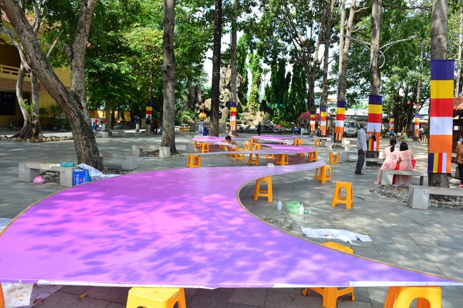 Preparing for the Great Ceremony of Buddha's Birthday 2021 (part 2)