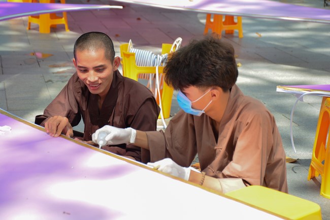 Preparing for the Great Ceremony of Buddha's Birthday 2021 (part 2)