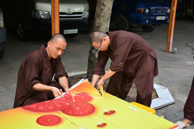 Preparing for the Great Ceremony of Buddha's Birthday 2021 (part 2)