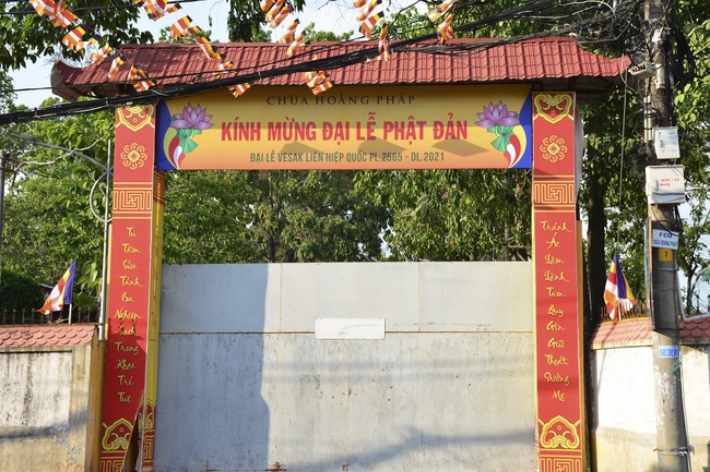 Preparing for the Great Ceremony of Buddha's Birthday 2021 (part 2)