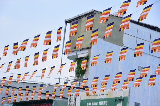 Preparing for the Great Ceremony of Buddha's Birthday 2021 (part 2)