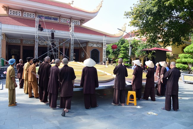Preparing for the Great Ceremony of Buddha's Birthday 2021 (part 2)