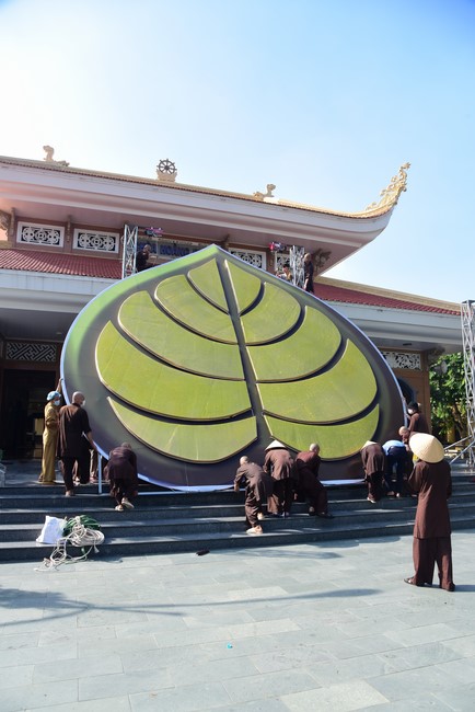 Preparing for the Great Ceremony of Buddha's Birthday 2021 (part 2)