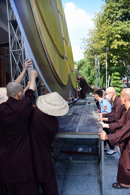 Preparing for the Great Ceremony of Buddha's Birthday 2021 (part 2)