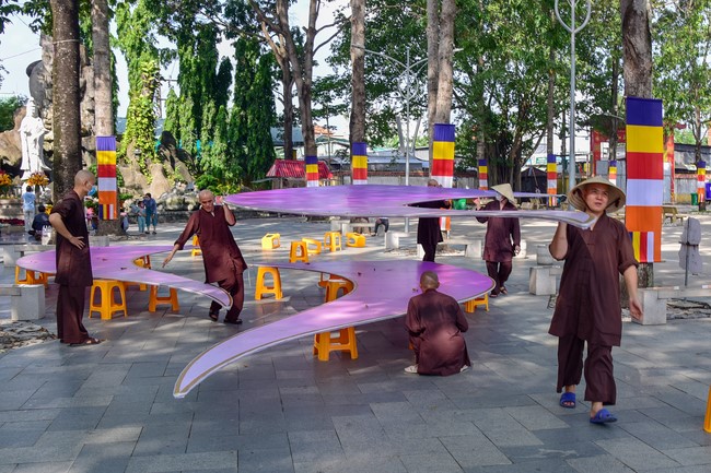 Preparing for the Great Ceremony of Buddha's Birthday 2021 (part 2)