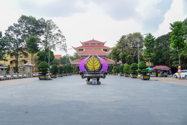 Preparing for the Great Ceremony of Buddha's Birthday 2021 (part 2)