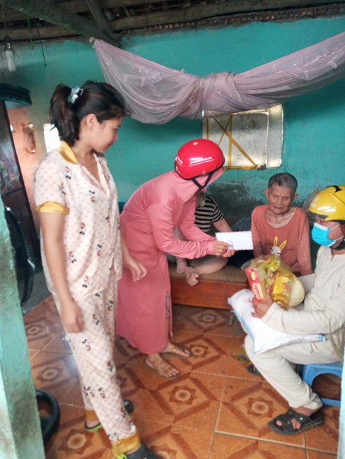 Sharing love of Dong Cao Pagoda