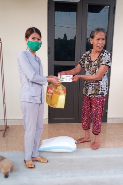 Sharing love of Dong Cao Pagoda