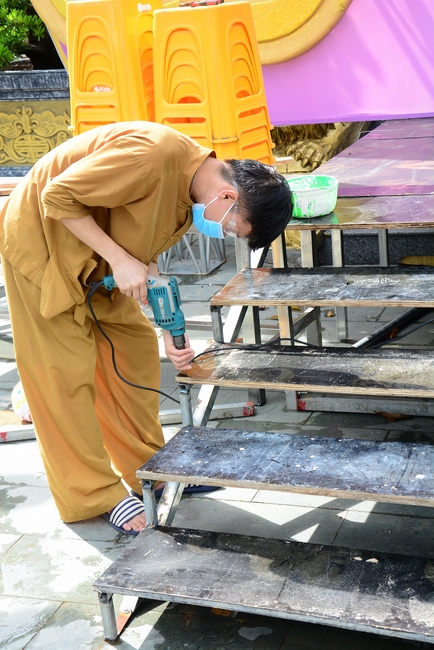 Preparing for the Great Ceremony of Buddha's Birthday 2021 (part 3)