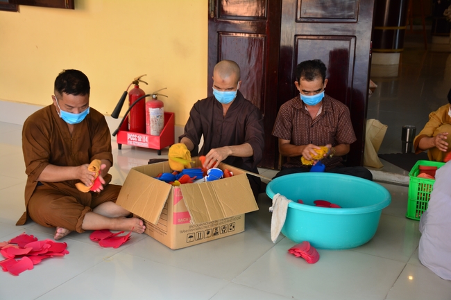 Preparing for the Great Ceremony of Buddha's Birthday 2021 (part 3)