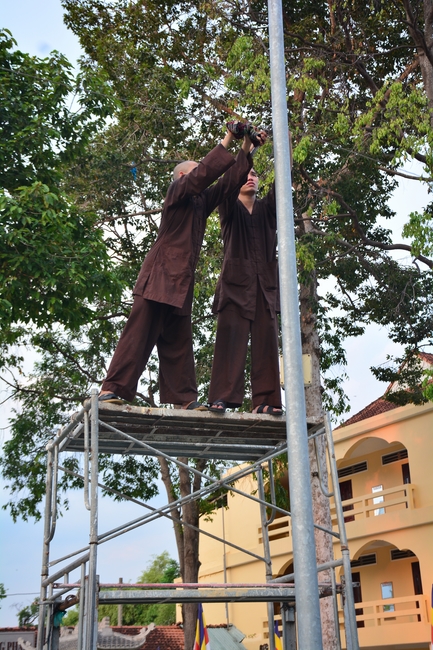 Preparing for the Great Ceremony of Buddha's Birthday 2021 (part 3)