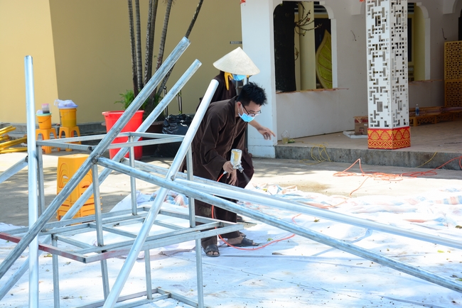 Preparing for the Great Ceremony of Buddha's Birthday 2021 (part 3)