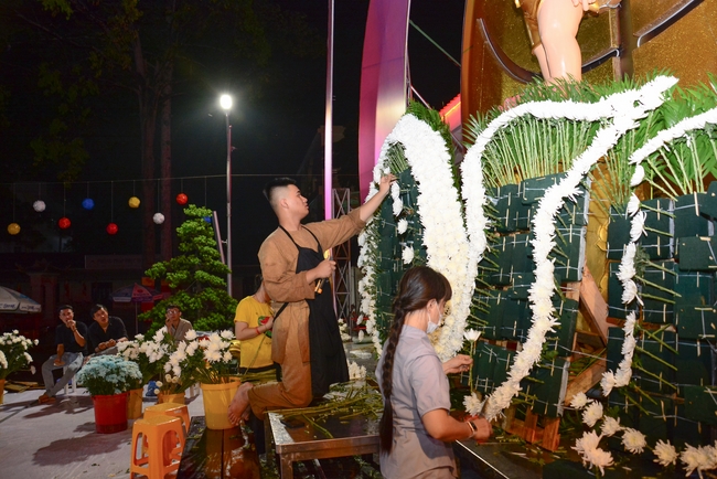 Preparing for the Great Ceremony of Buddha's Birthday 2021 (part 3)