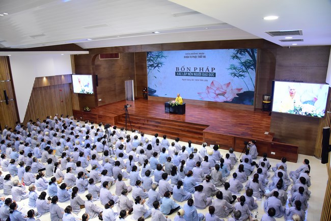 Dharma Talk “Four Dharma forming moral people” – The 96th Seven-Day Retreat