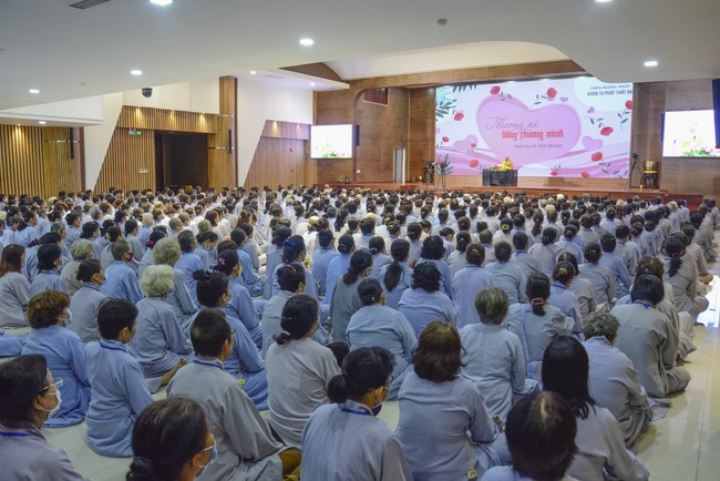 Dharma Talk “There is no affection like that for oneself” – The 96th Seven-Day Retreat.