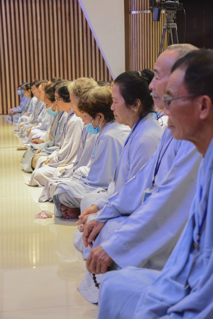 Dharma Talk “There is no affection like that for oneself” – The 96th Seven-Day Retreat.