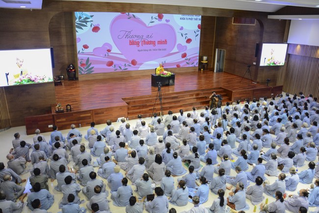 Dharma Talk “There is no affection like that for oneself” – The 96th Seven-Day Retreat.