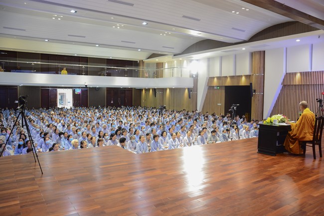 Dharma Talk “There is no affection like that for oneself” – The 96th Seven-Day Retreat.