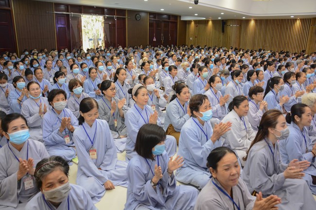 Dharma Talk “There is no affection like that for oneself” – The 96th Seven-Day Retreat.