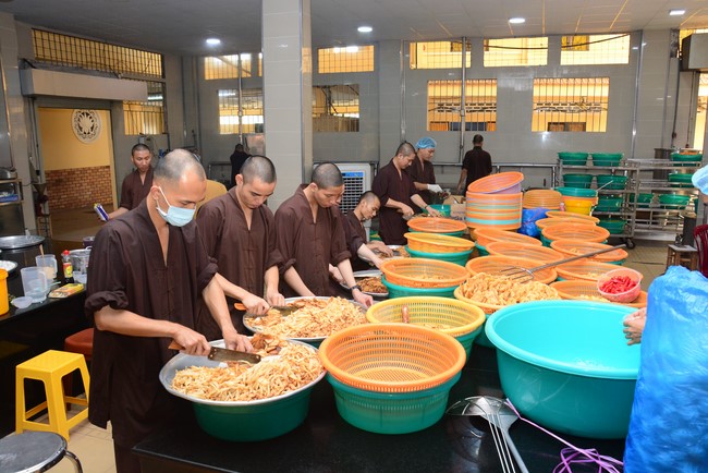 Dharma Talk “There is no affection like that for oneself” – The 96th Seven-Day Retreat.