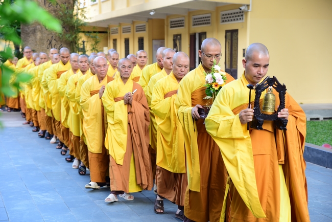 Pratimoksa commandment rite and precept listen of monks of Hoang Phap pagoda