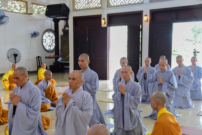 Pratimoksa commandment rite and precept listen of monks of Hoang Phap pagoda