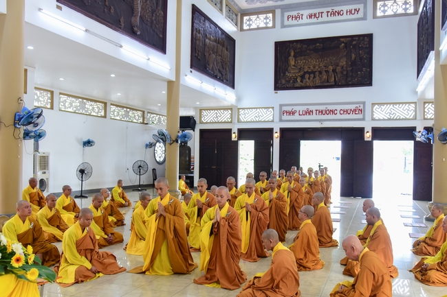 Pratimoksa commandment rite and precept listen of monks of Hoang Phap pagoda